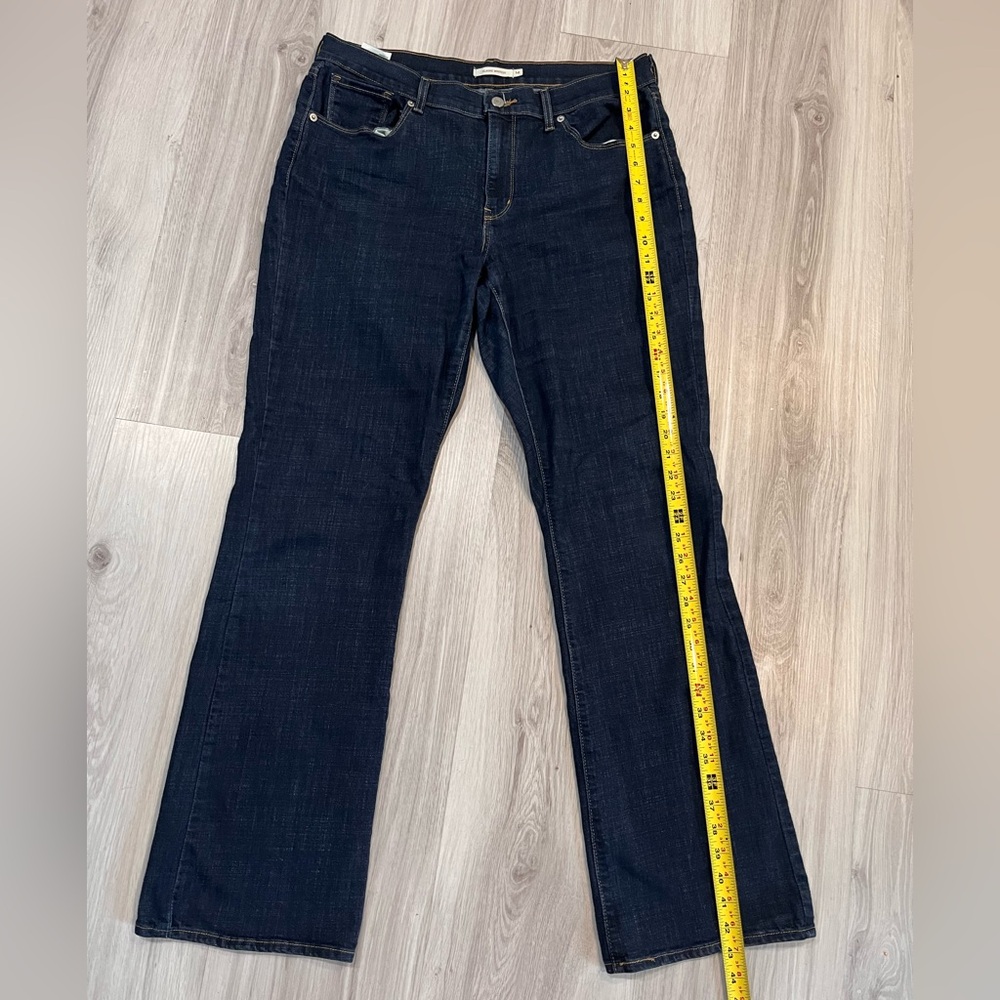 Levi's Dark Blue Bootcut Leg Jeans, Long, 32 In Inseam. - Picture 2 of 9
